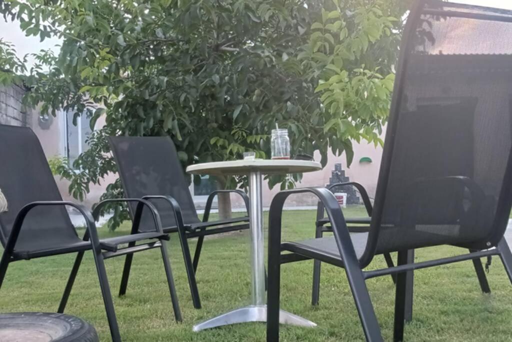 Villa Το Άλλο Σπίτι... à Aridaía Extérieur photo